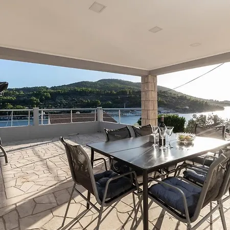 Doris Maison d'hôtes Vela Luka