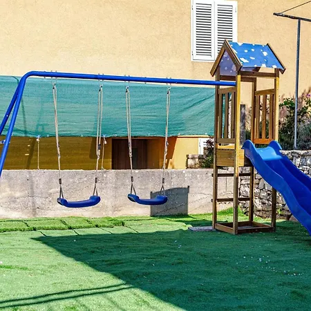 Doris Konukevi Vela Luka
