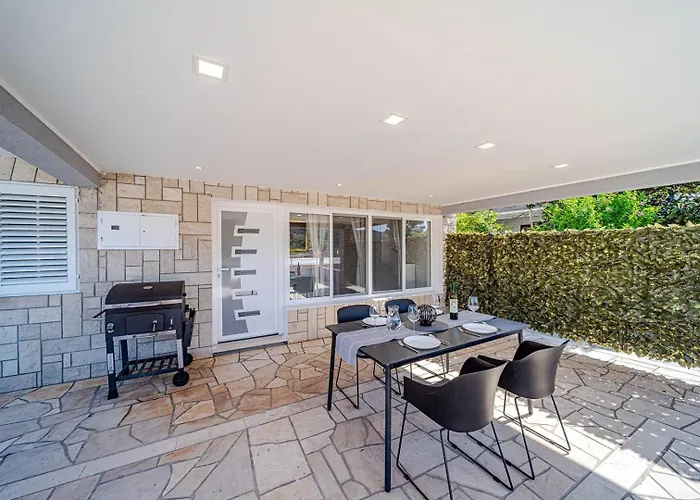 Guest house Doris Vela Luka