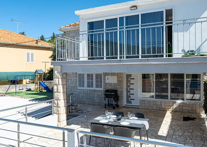 Guest house Doris 3*